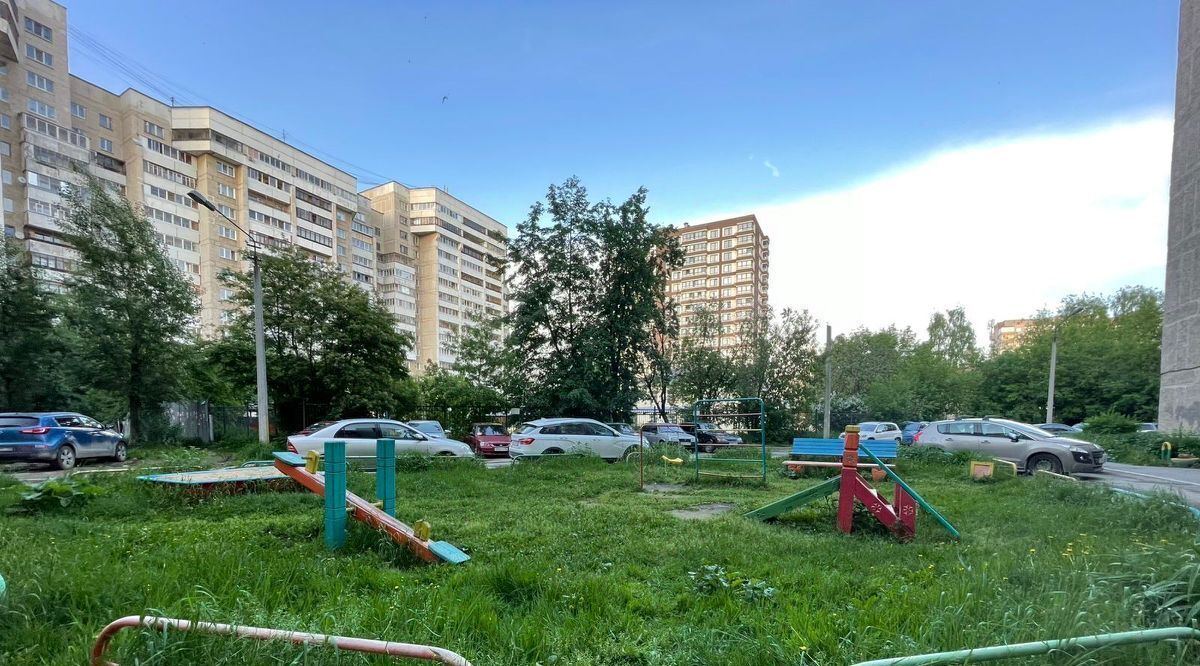 квартира г Екатеринбург р-н Орджоникидзевский ул Победы 37 Проспект Космонавтов фото 2