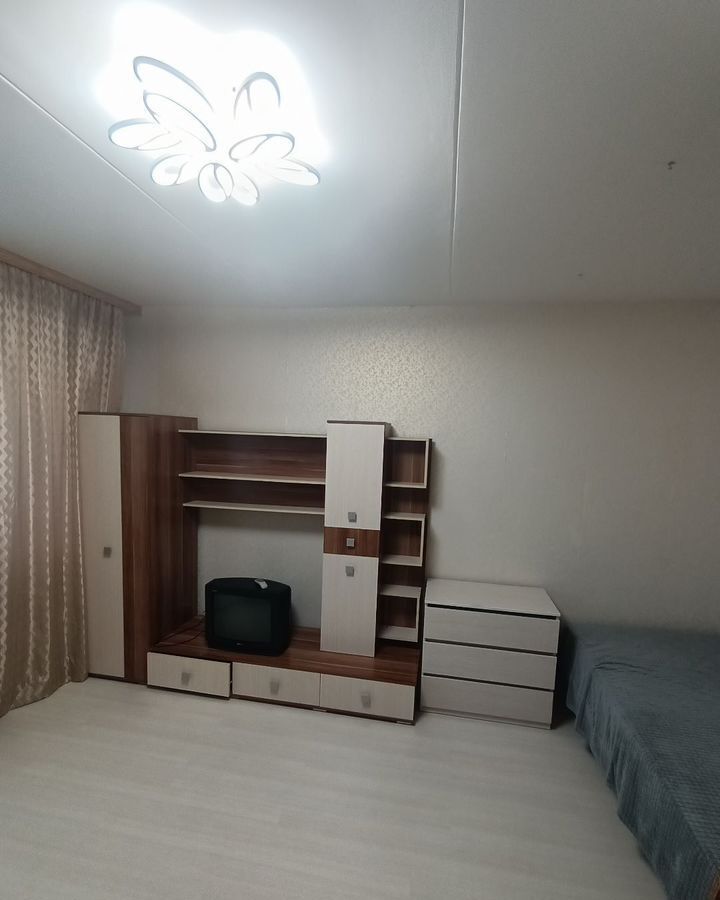 квартира г Тольятти р-н Автозаводский ул 40 лет Победы 47б фото 3