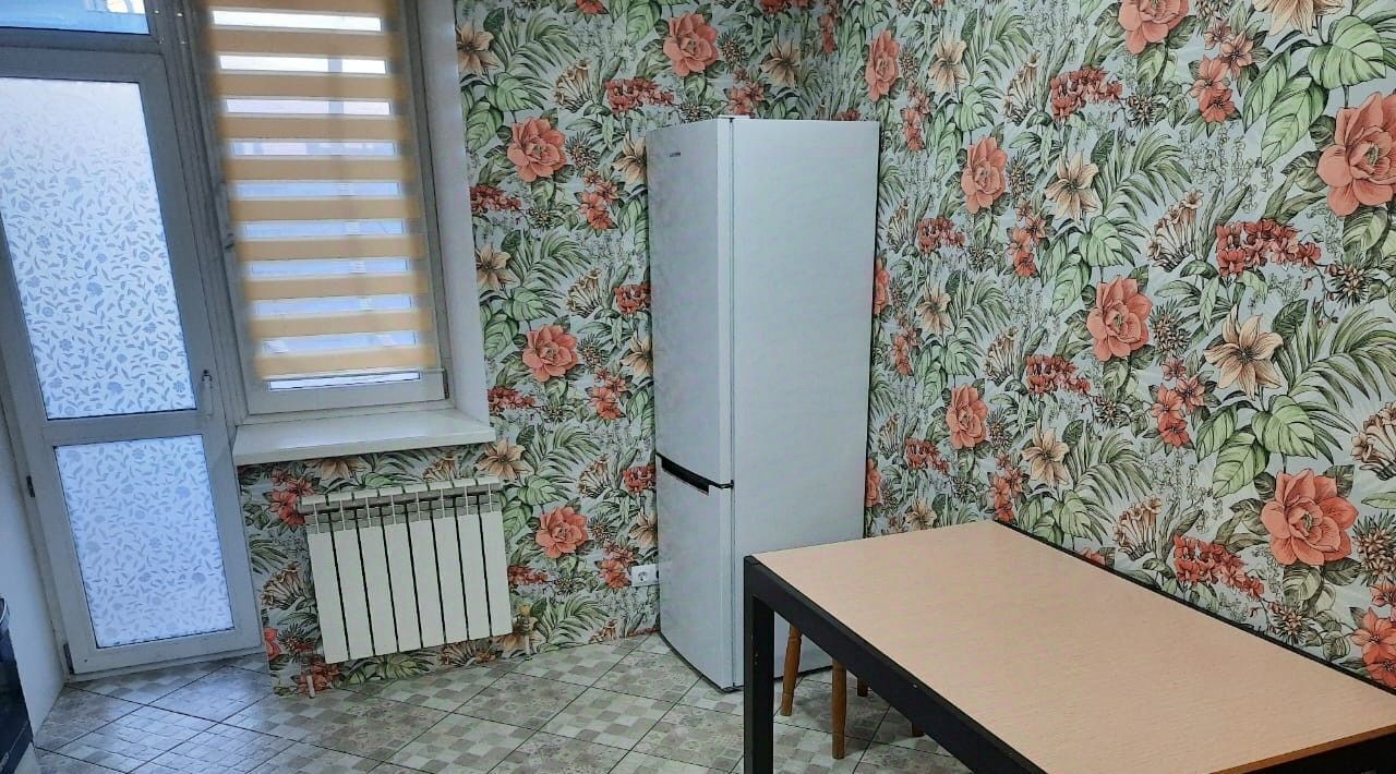 квартира г Омск р-н Кировский ул Звездная 12 фото 2
