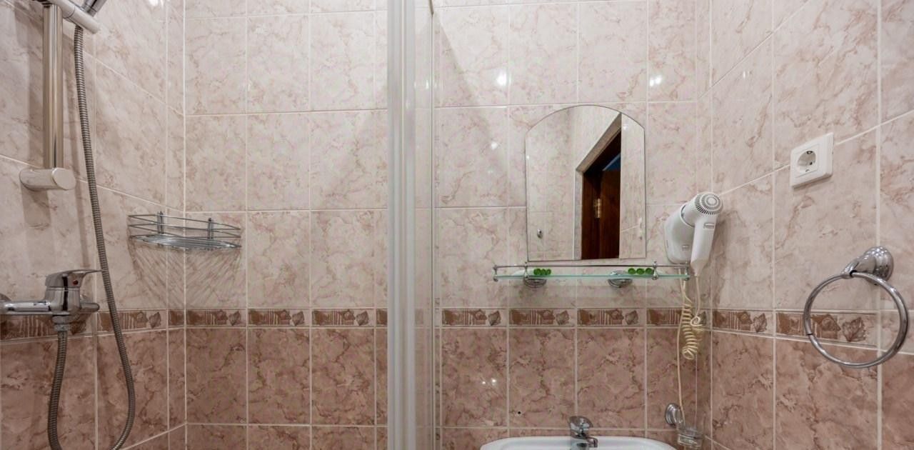 комната г Сочи р-н Адлерский пгт Красная Поляна ул Мичурина 5/1 фото 3