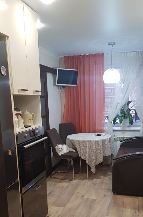 квартира г Саратов р-н Волжский ул Весенняя 10в фото 8