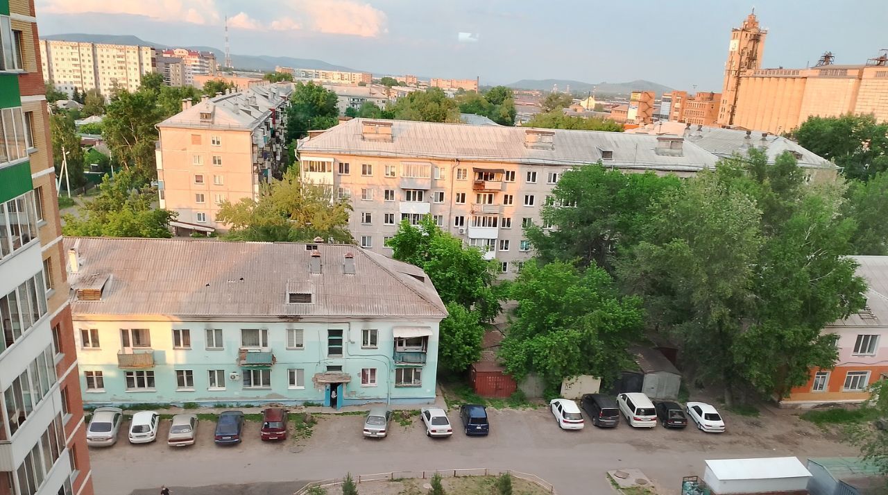 квартира г Абакан ул Дзержинского 187 фото 17