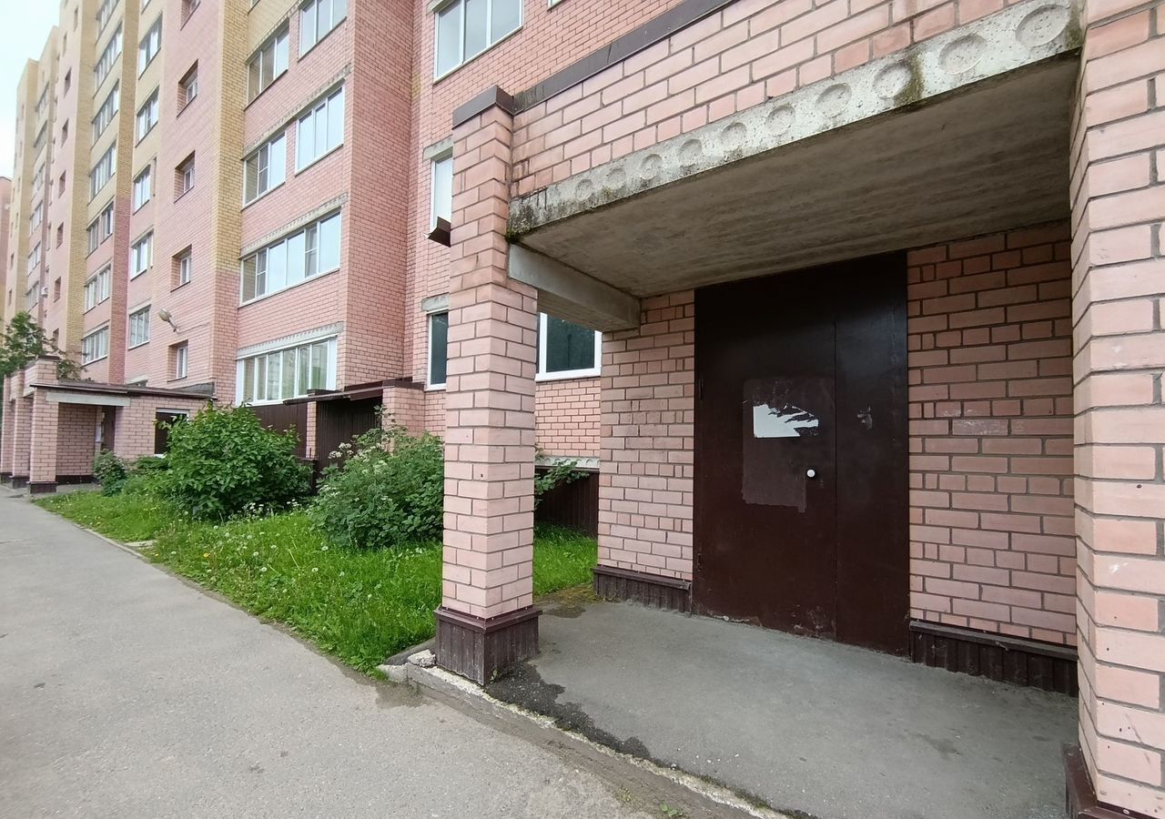 свободного назначения г Череповец р-н Зашекснинский пр-кт Октябрьский 76 фото 4