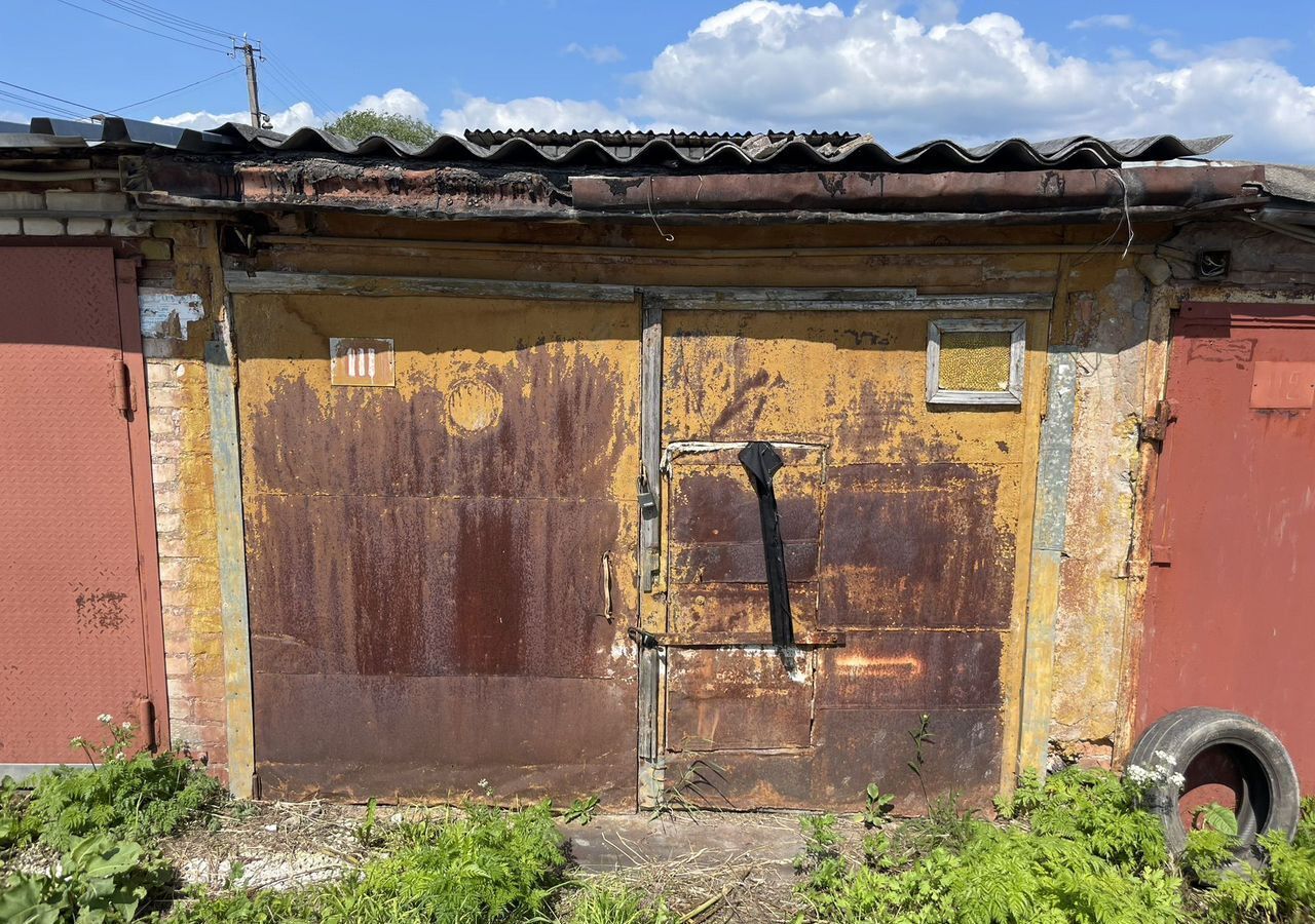 гараж г Псков Завеличье ул Полковая 17 исторический район Завеличье фото 1