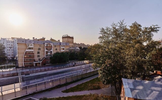метро Курская ул Казакова 7 фото