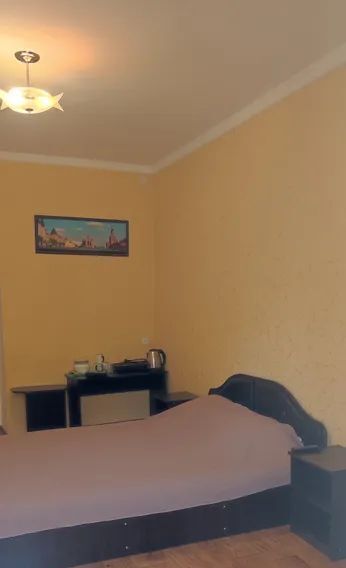 комната г Феодосия пгт Орджоникидзе ул Бондаренко 3 фото 1