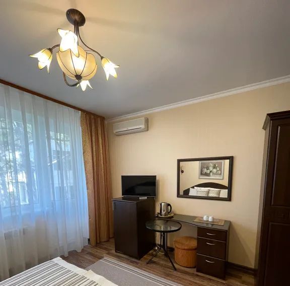 комната г Ялта пгт Гаспра ш. Алупкинское, 56А фото 3