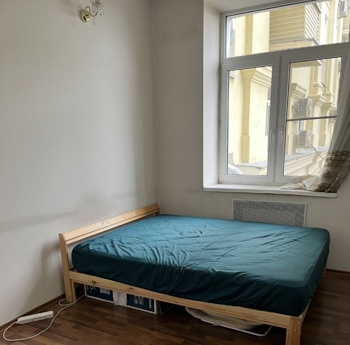 комната г Москва метро Киевская наб Бережковская 12 фото 2