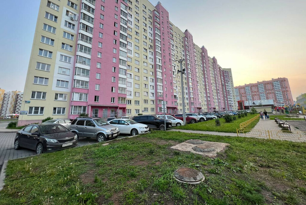 квартира г Киров ул Ивана Попова 64 фото 3