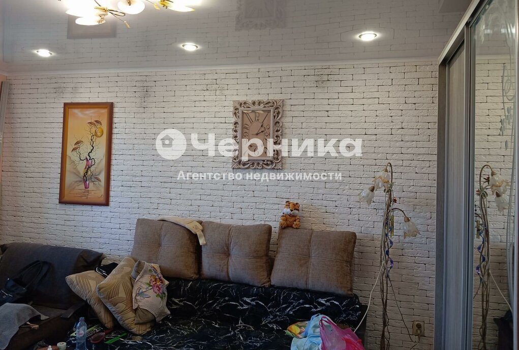 квартира г Новошахтинск ул Артема 27 фото 2