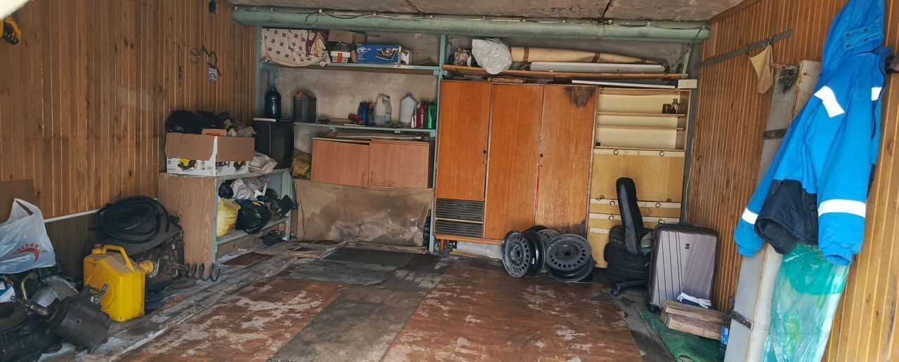 гараж у Мирнинский г Мирный муниципальное образование Мирный фото 3