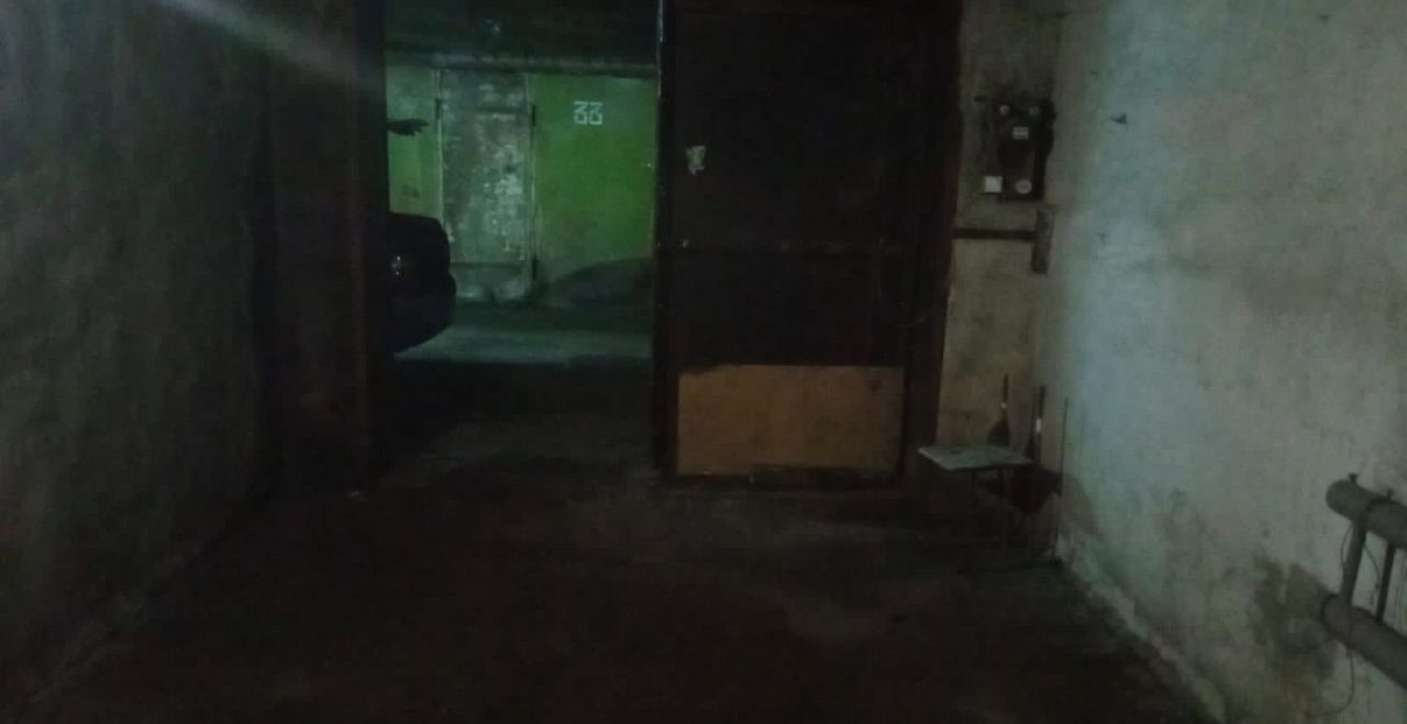 гараж г Тюмень р-н Центральный ул Коммунаров 35с/1 фото 1