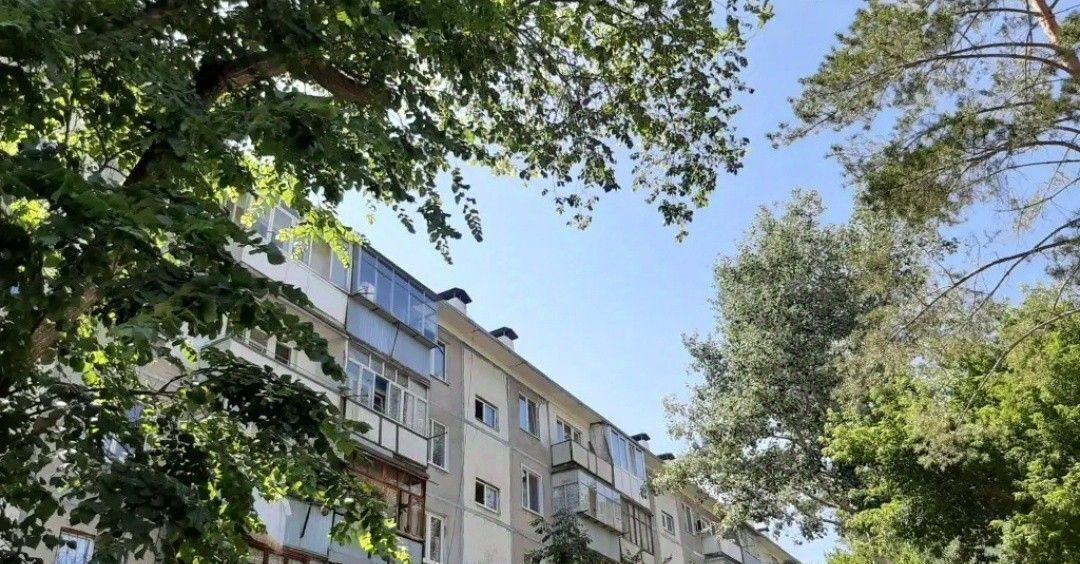 квартира г Оренбург р-н Дзержинский пр-кт Победы 156/3 фото 3