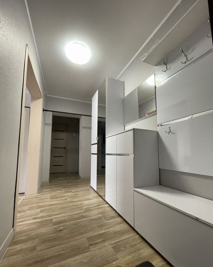 квартира г Абакан ул Пирятинская 3б фото 1