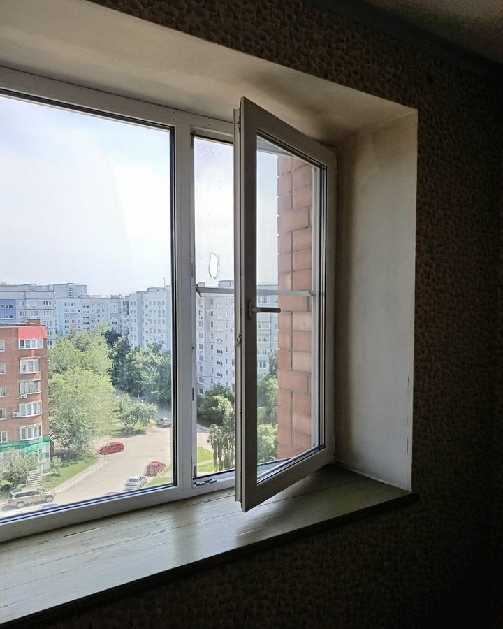 квартира г Тольятти р-н Автозаводский 15-й квартал б-р Космонавтов 9а фото 3