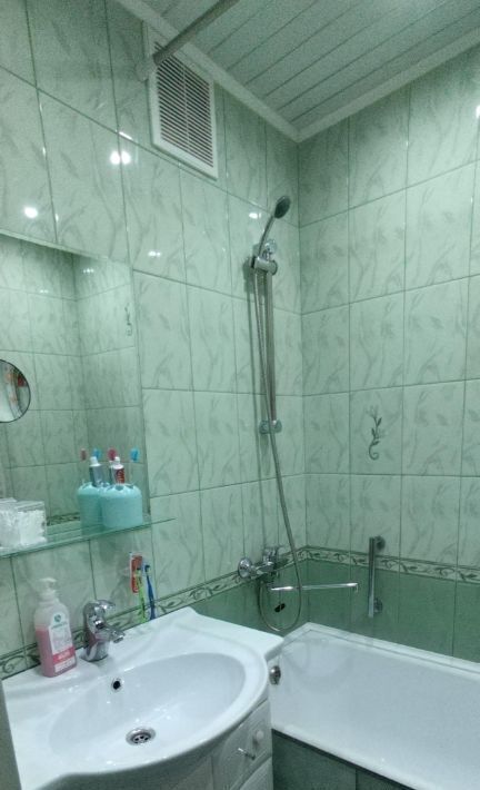 квартира г Омск р-н Кировский ул Димитрова 67 фото 17