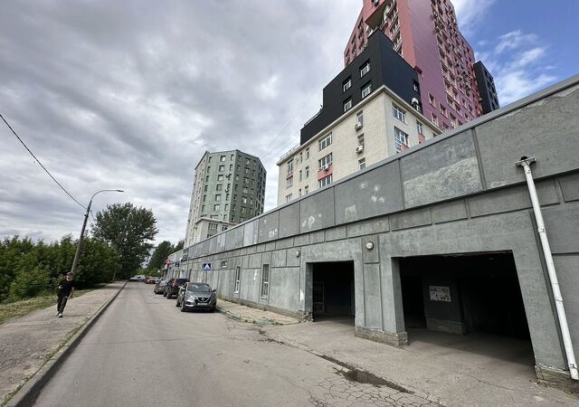 машиноместо Горьковская ул Германа Лопатина 12к/1 фото
