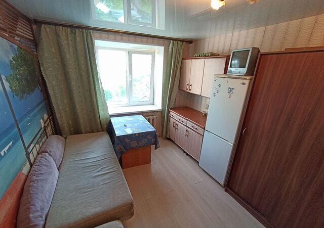комната р-н Калининский ул Петрозаводская 10в фото