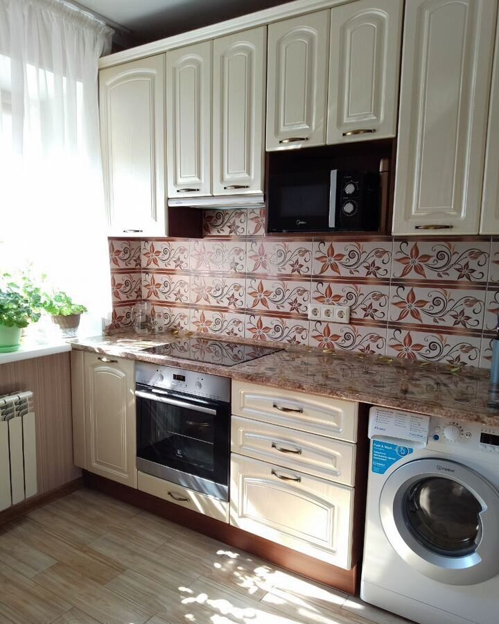 квартира г Омск р-н Центральный ул 9-я Северная 99к/1 фото 3