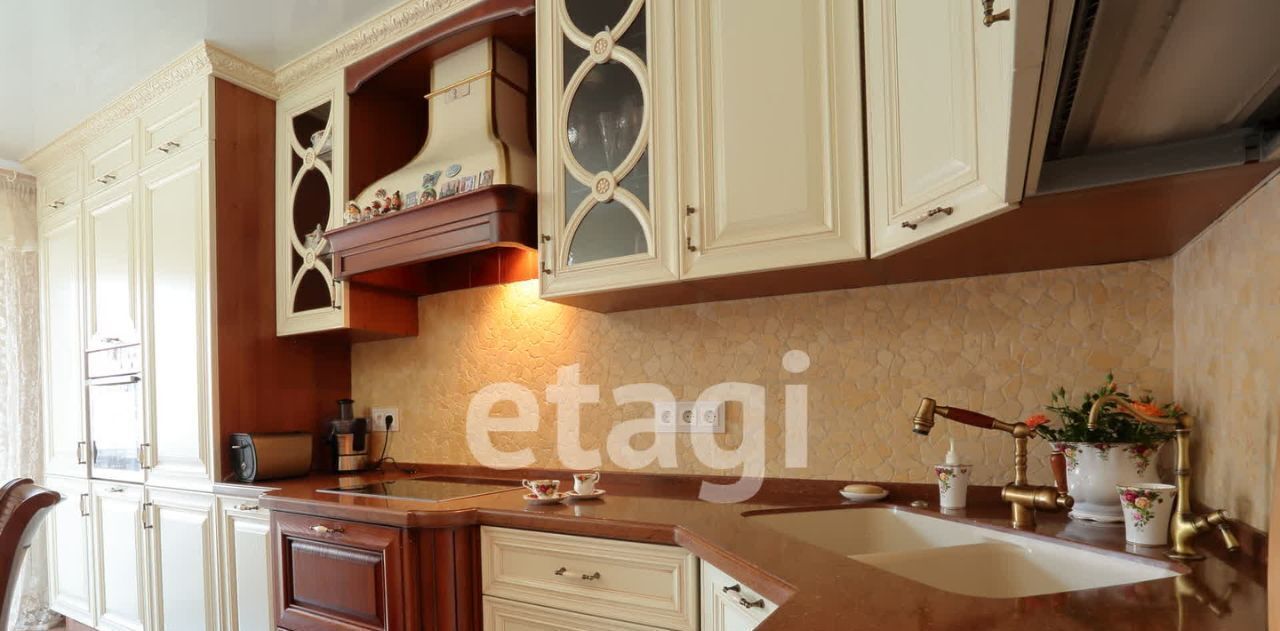 квартира г Красноярск р-н Советский Северный ул Урванцева 26 фото 6