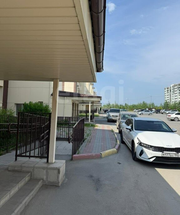 квартира г Новосибирск метро Площадь Гарина-Михайловского р-н Ленинский ул Большая 680 фото 10