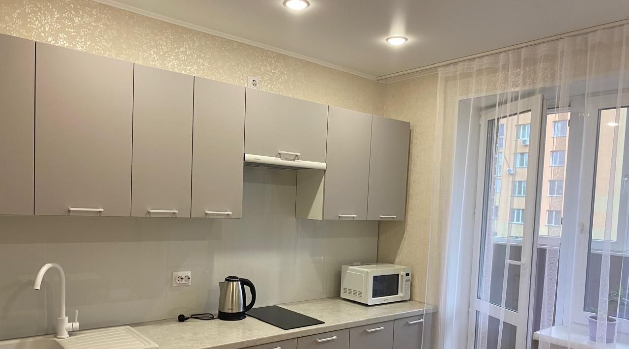 квартира г Омск р-н Кировский б-р Архитекторов 4/1 фото 5