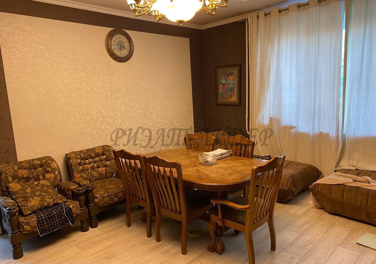 квартира г Горно-Алтайск ул Эркемена Палкина 11 фото 2