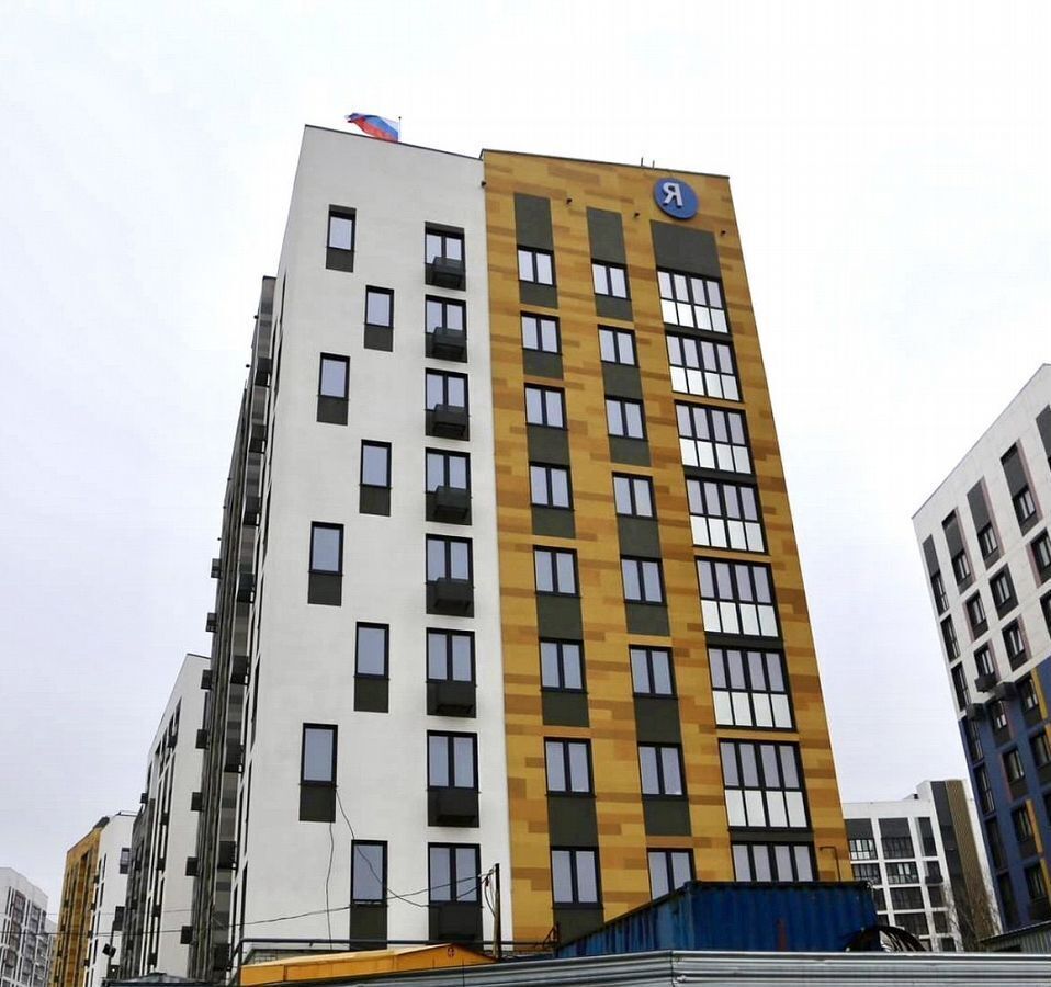 квартира г Брянск р-н Советский ул им. О.С. Визнюка 4 фото 1