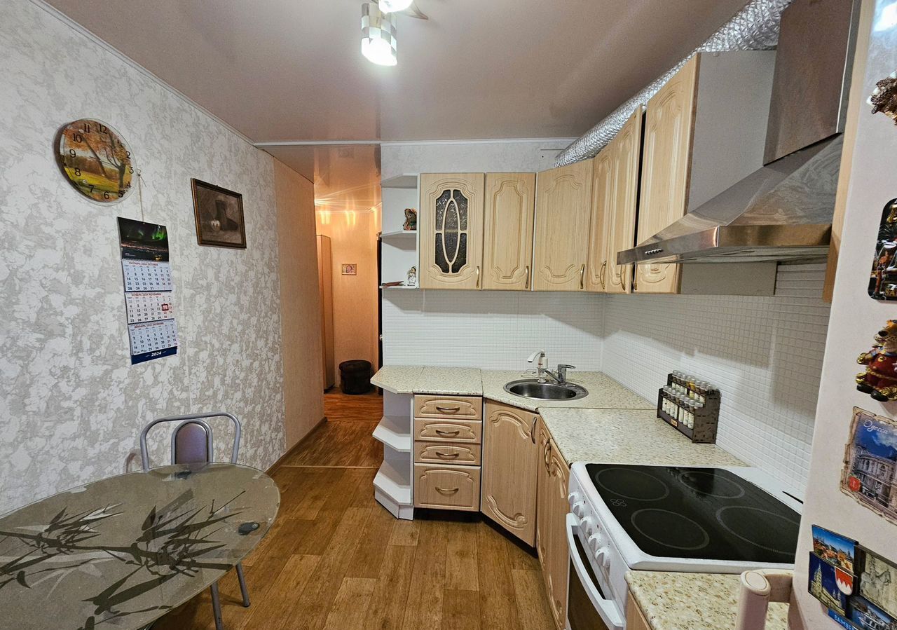 квартира г Челябинск р-н Калининский ул Братьев Кашириных 114 фото 8