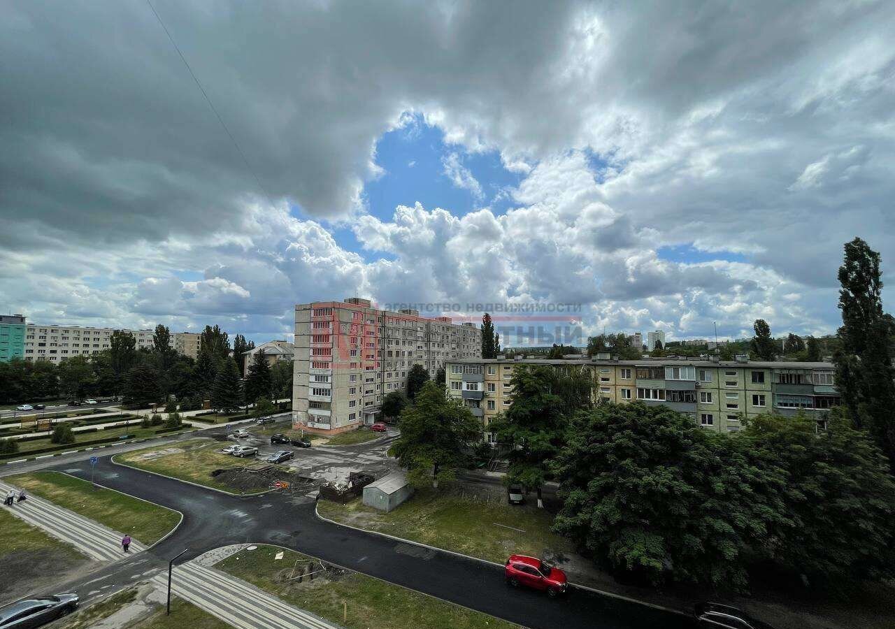 квартира г Старый Оскол мкр-н Весенний, 21 фото 18