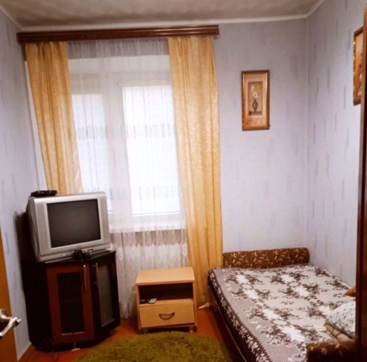квартира г Каменск-Шахтинский ул Красная 66 фото 16