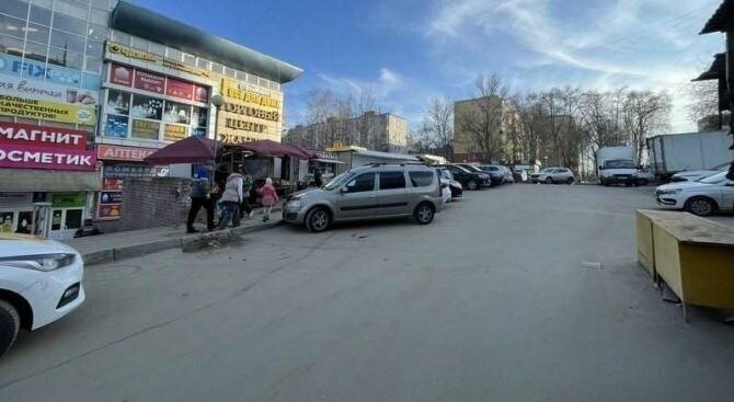 торговое помещение г Нижний Новгород р-н Приокский Пролетарская пл Маршала Жукова 7 фото 1