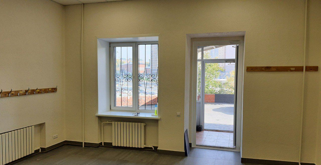 свободного назначения г Новосибирск р-н Центральный Октябрьская ул Семьи Шамшиных 4 фото 2
