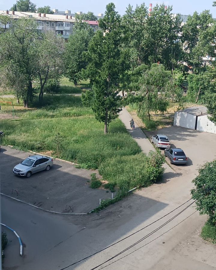 квартира г Омск п Чкаловский р-н Октябрьский ул 50-летия ВЛКСМ 13 фото 11