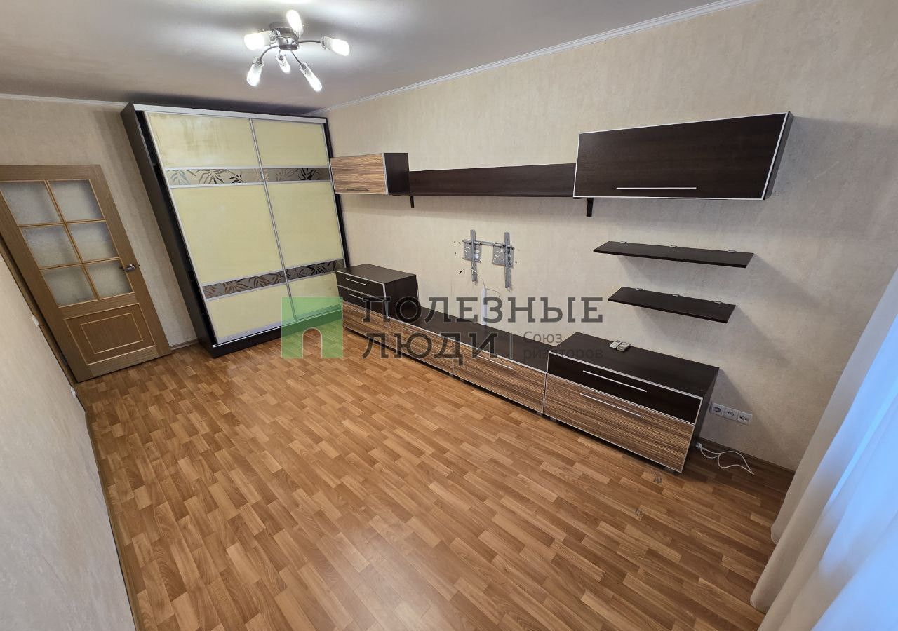 квартира г Саратов р-н Октябрьский ул. имени Н. Г. Чернышевского, 143А фото 2