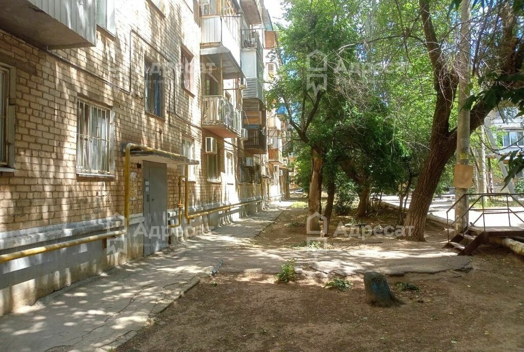 квартира г Волгоград р-н Красноармейский ул им. Вучетича 18 фото 1