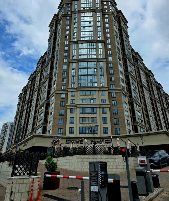 квартира г Краснодар ул Дальняя 8к/2 фото 1