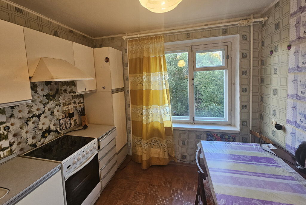 квартира г Челябинск ул Молодогвардейцев 14а фото 5