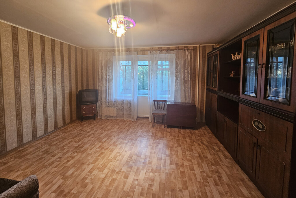 квартира г Челябинск ул Молодогвардейцев 14а фото 6
