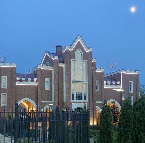 Британика кп, авеню 5-е, 22 фото
