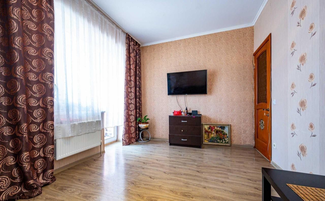 квартира г Краснодар р-н Прикубанский ул Черкасская 109 фото 1
