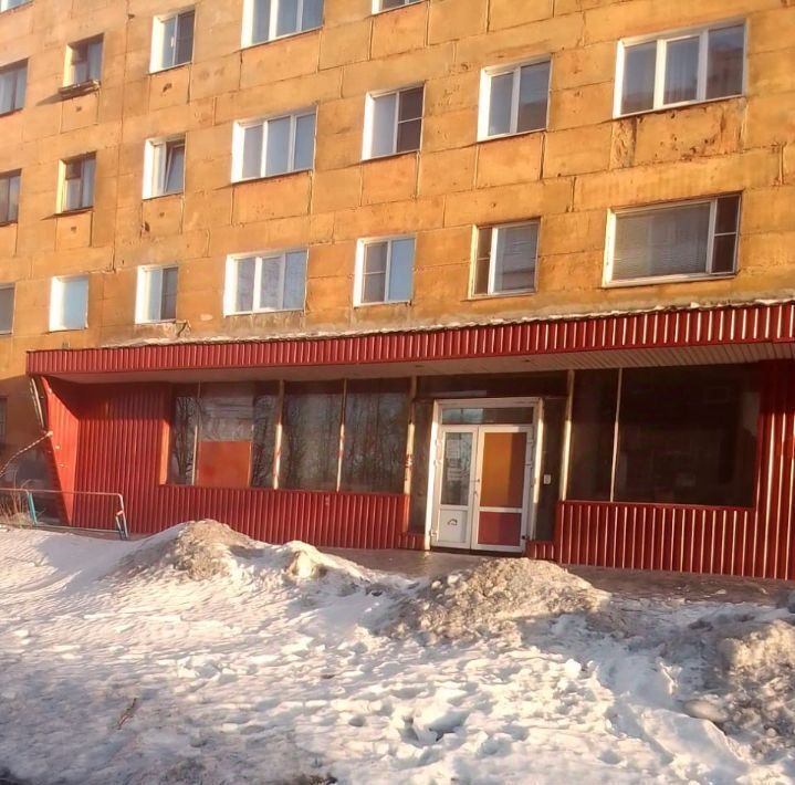 свободного назначения г Мурманск р-н Ленинский ул Коминтерна 17 фото 1
