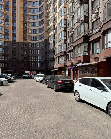 р-н Прикубанский ул им. Григория Булгакова 16 фото