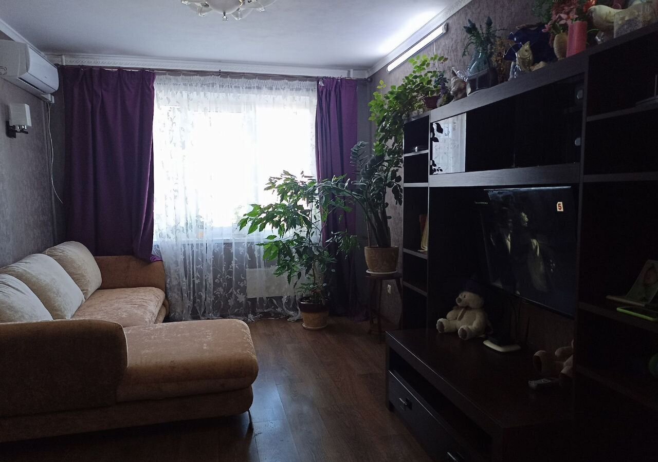 квартира г Тольятти р-н Автозаводский 10-й квартал б-р Луначарского 9 фото 4
