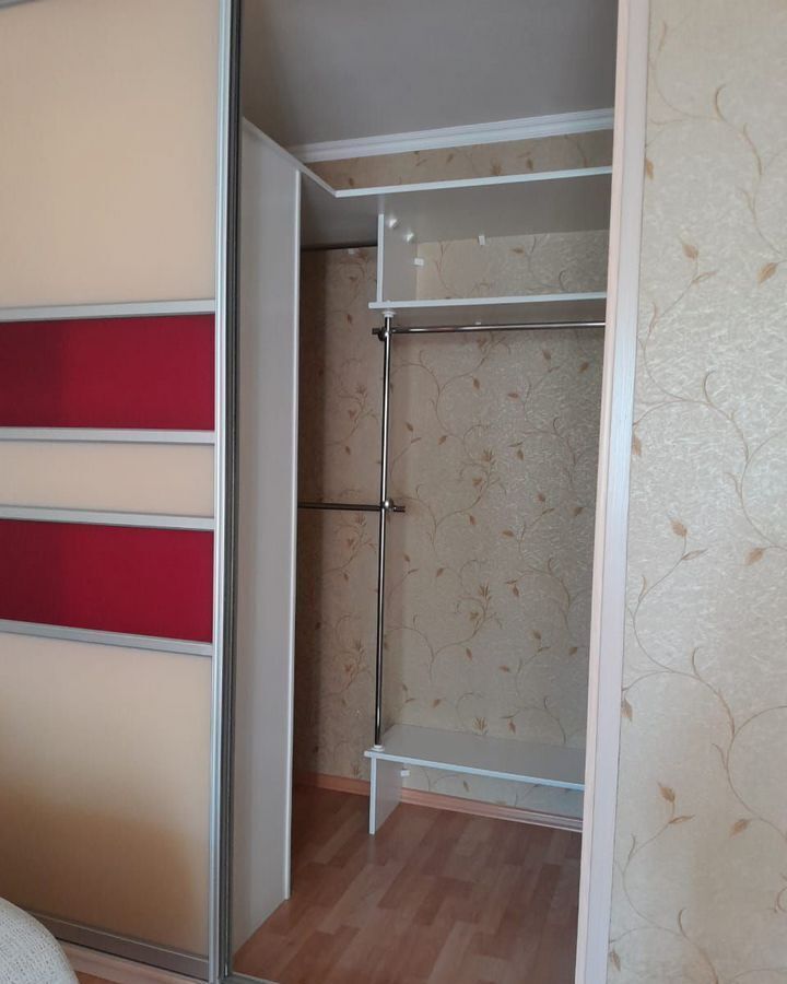 квартира г Омск р-н Кировский ул Дмитриева 1/6 фото 7