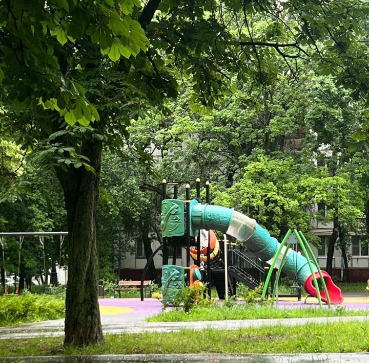 квартира г Москва метро Чертановская б-р Черноморский 13к/2 фото 4