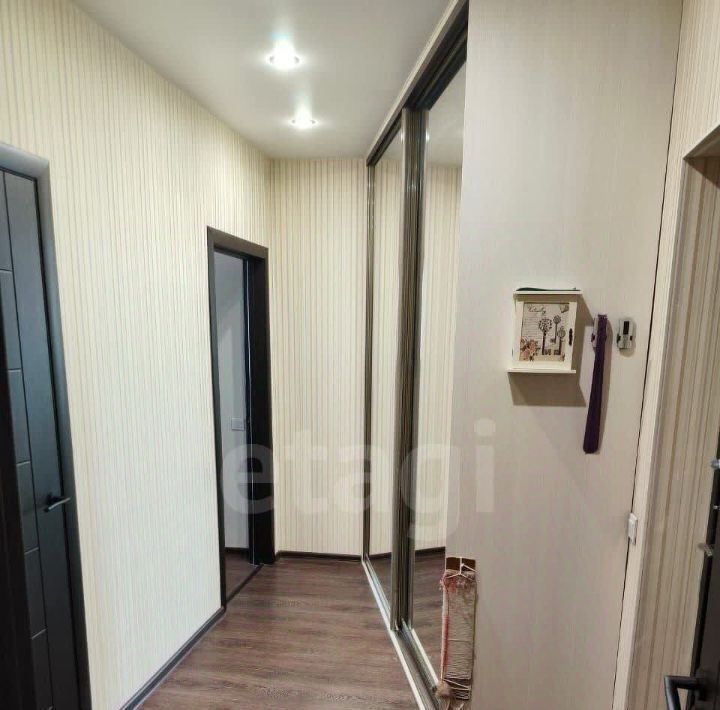 квартира г Сургут ул Ивана Захарова 11 30-й фото 19