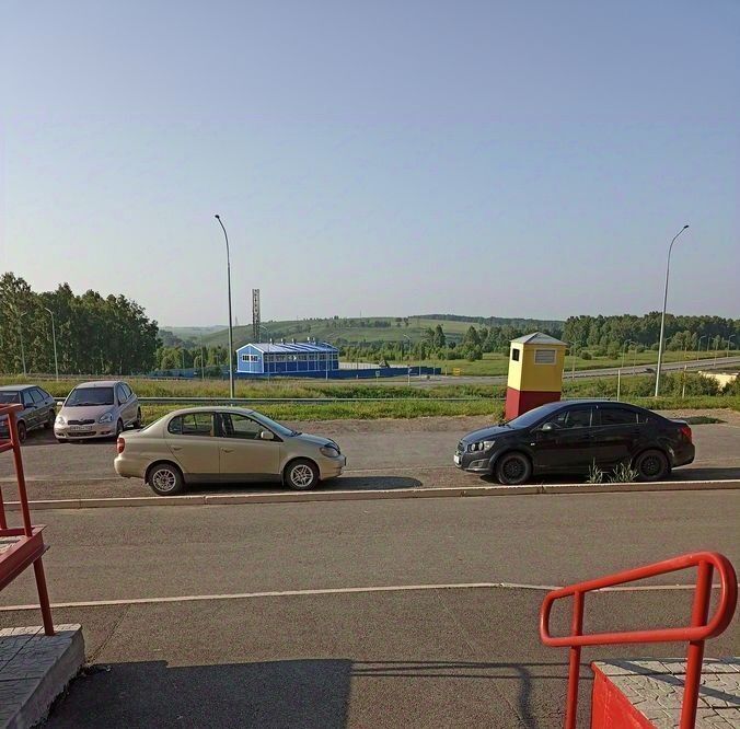 квартира г Новокузнецк р-н Новоильинский ул Березовая роща 4 фото 3