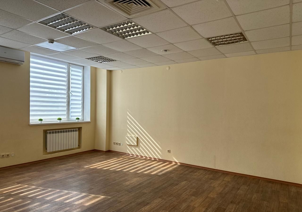 офис г Саратов р-н Ленинский ул им академика О.К.Антонова 27 фото 3