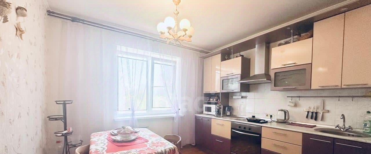 квартира г Тольятти р-н Автозаводский ул Ворошилова 16 фото 1